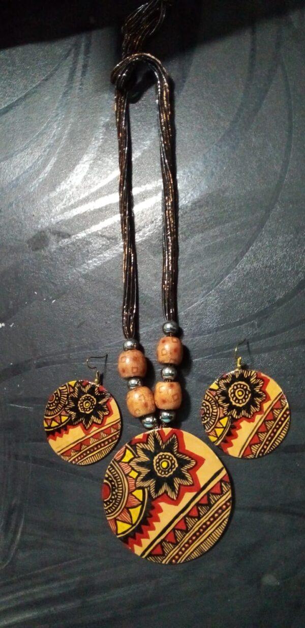 Madhubani Neckles Indian Handicrafts Vinay Kumar 08