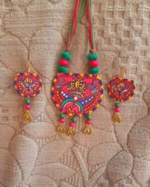 Handpainted Wooden Jwellery Set - Indian handicraft - Madhubani art - 06